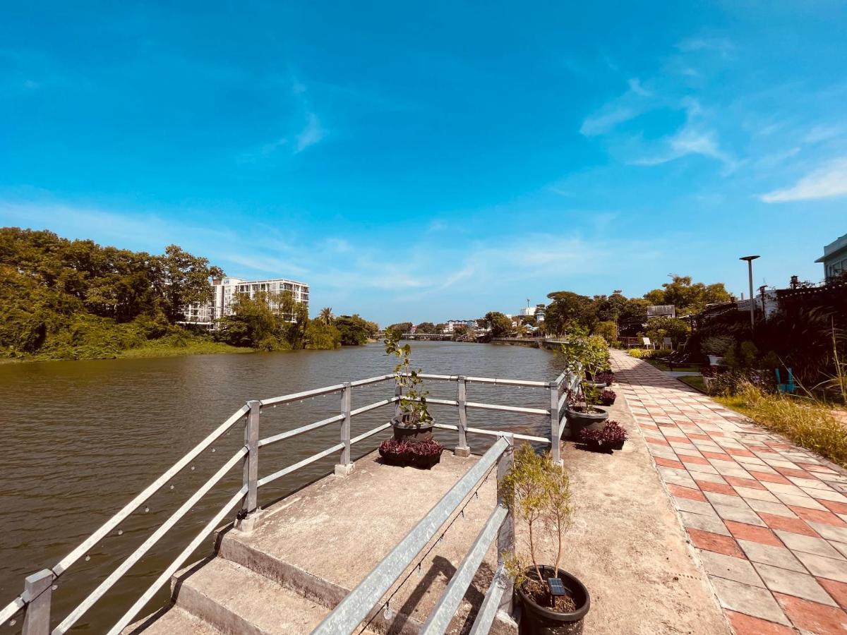 Usabai Riverside Boutique Hotel Chanthaburi Exterior photo