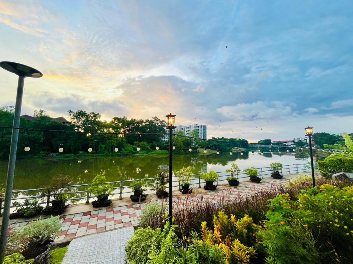 Usabai Riverside Boutique Hotel Chanthaburi Exterior photo
